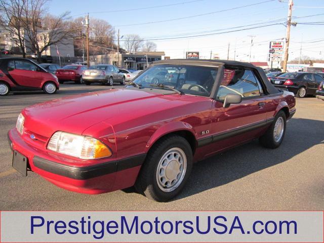 1990 FORD MUSTANG LX SPORT red - - - 1990 ford mustang 2dr convertible lx sport 50l  - - - 4642