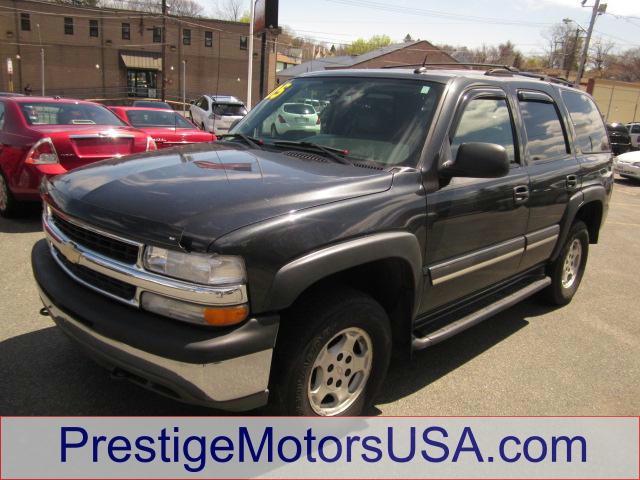 2005 CHEVROLET TAHOE LT dark gray metallic - - - 2005 chevrolet tahoe 4dr 1500 4wd lt  - power win