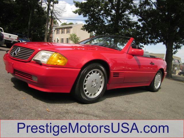 1992 MERCEDES-BENZ 500 500SL red have fun in this low mileage convertible meticulously c