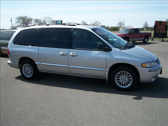2000 Chrysler Town and Country for sale