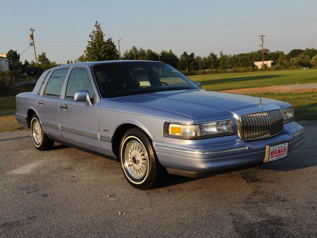 1995 Lincoln Town Car for sale