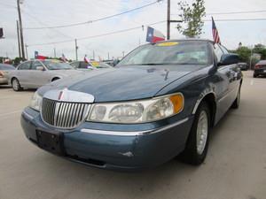 2001 Lincoln Town Car for sale