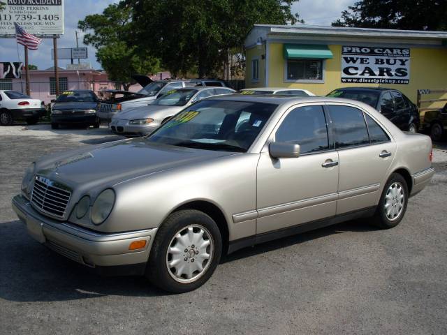 1998 Mercedes-Benz E Class