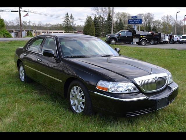 2011 Lincoln Town Car