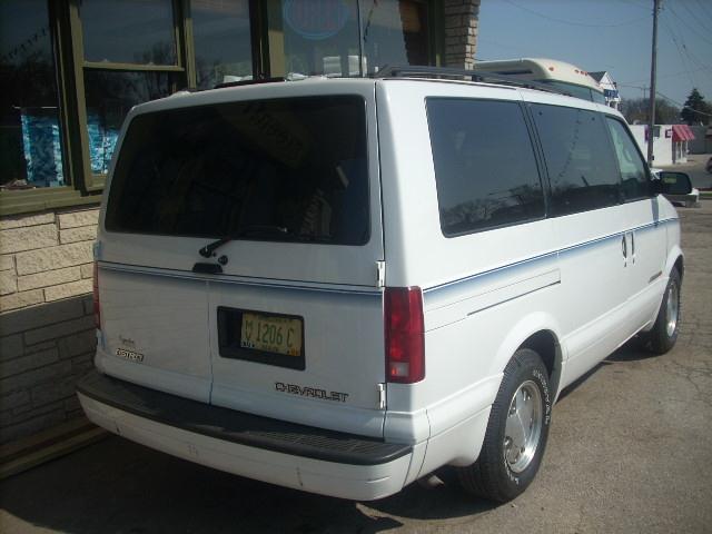 2000 Chevrolet Astro for sale