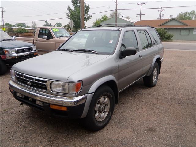 1999 Nissan Pathfinder for sale