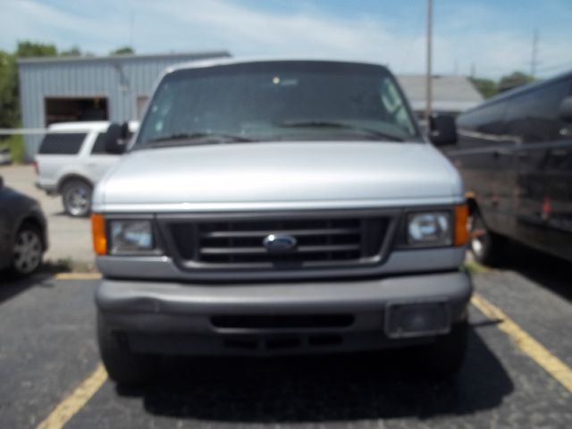 2005 Ford Econoline Wagon for sale