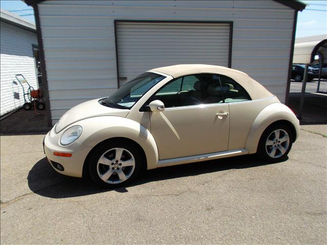 2006 Volkswagen New Beetle 2.5 Convertible For Sale In Junction City ...