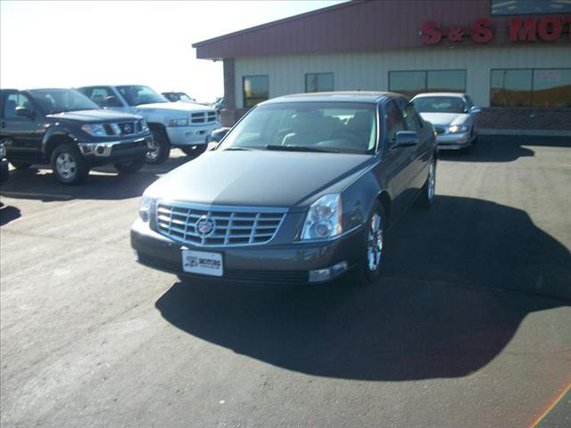 2010 Cadillac DTS for sale