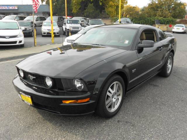 2006 Ford Mustang