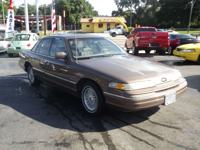 1992 Ford Crown Victoria