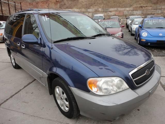2004 Kia Sedona for sale