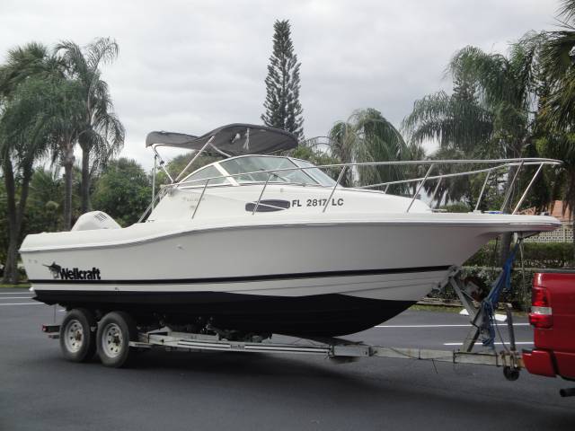WELLCRAFT 24" WALKAROUND PLEASURE BOAT ** She Has a Rebuilt Engine Done ... WELLCRAFT 24" WALKAROUND PLEASURE BOAT ** She Has a Rebuilt Engine Done ...