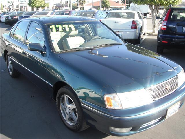 1999 Toyota Avalon for sale