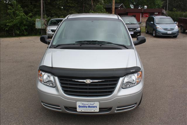 2006 Chrysler Town and Country for sale