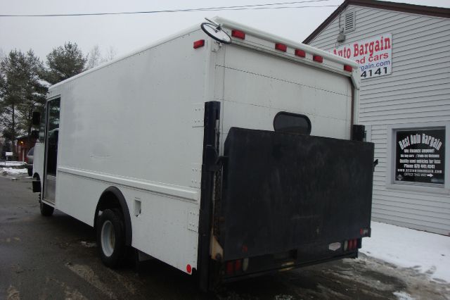 2005 Ford E350