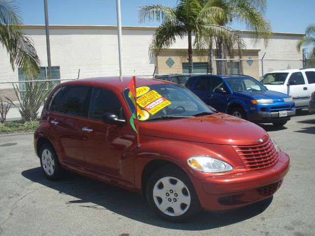 2004 CHRYSLER PT CRUISER BASE red just arrivedthis smart looking  04 pt cruiser  is in excell