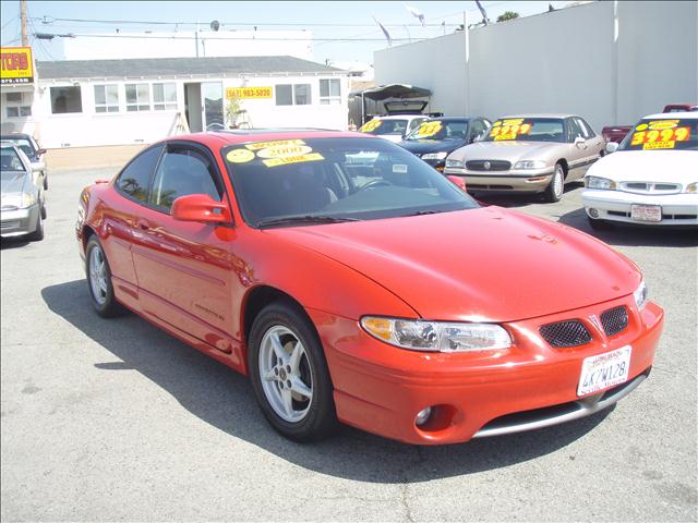 2000 PONTIAC GRAND PRIX GT, red, ...