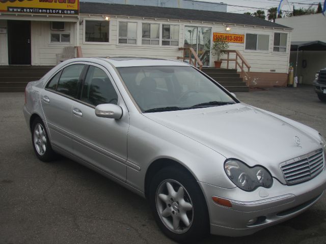 2002 MERCEDES-BENZ C-CLASS C240 SEDAN silver luxury and reliability at its best this silver mbz i