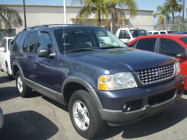 2003 FORD EXPLORER blue just got inimagine yourself behind the wheel of this good lkin  2003 