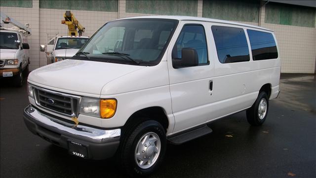 2006 Ford Econoline Wagon