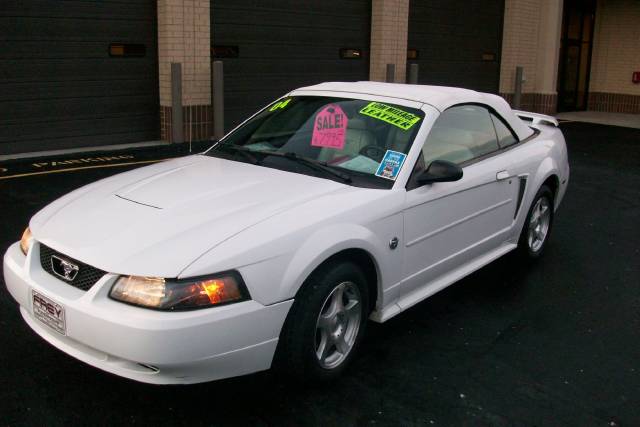 2004 Ford Mustang