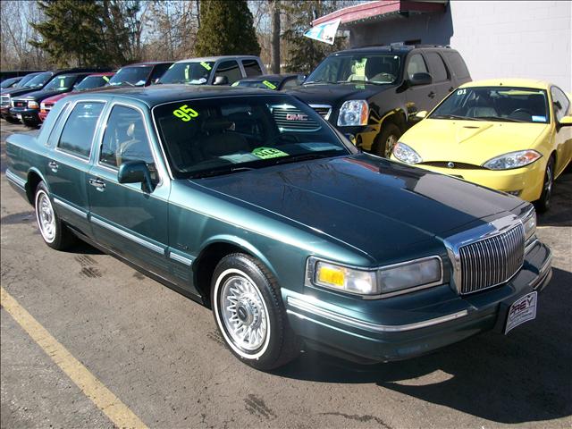 1995 Lincoln Town Car for sale