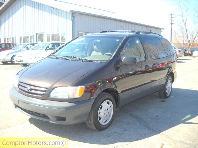 2001 Toyota Sienna