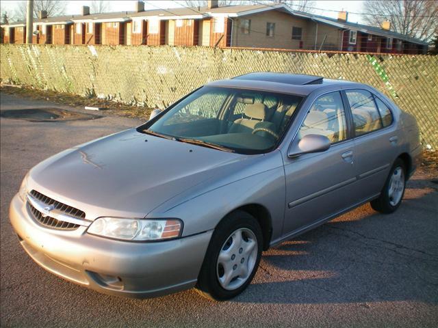 2000 Nissan Altima for sale