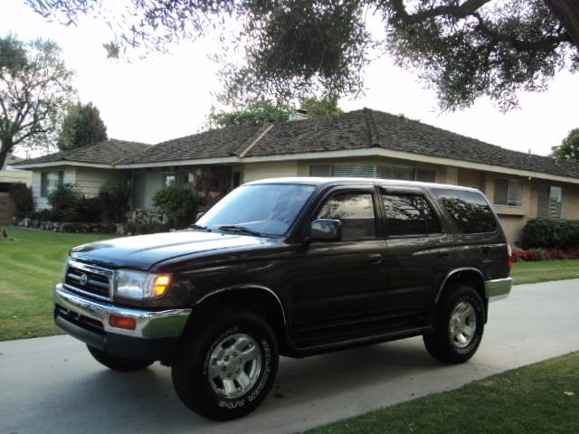 1998 TOYOTA 4RUNNER SR5, green, 4 door, 4 wheel drive, automatic transmission, ...