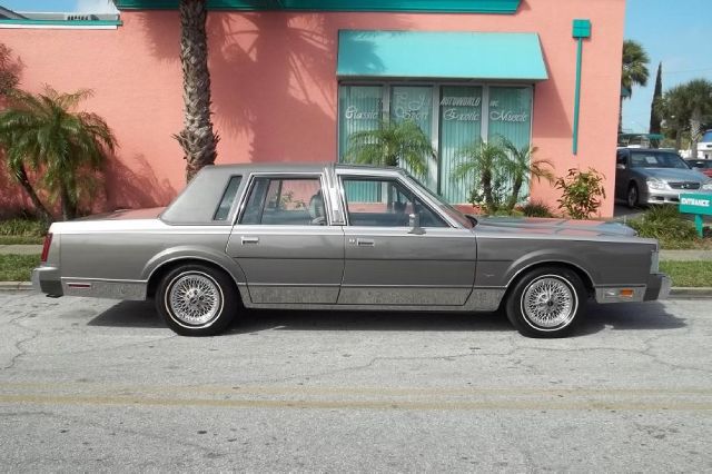 1988 Lincoln Town Car for sale