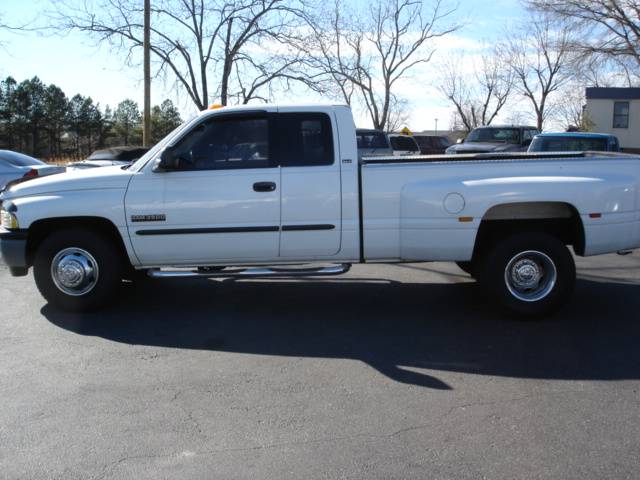 Dodge D350. 2001 Dodge D350 Pickup SLT