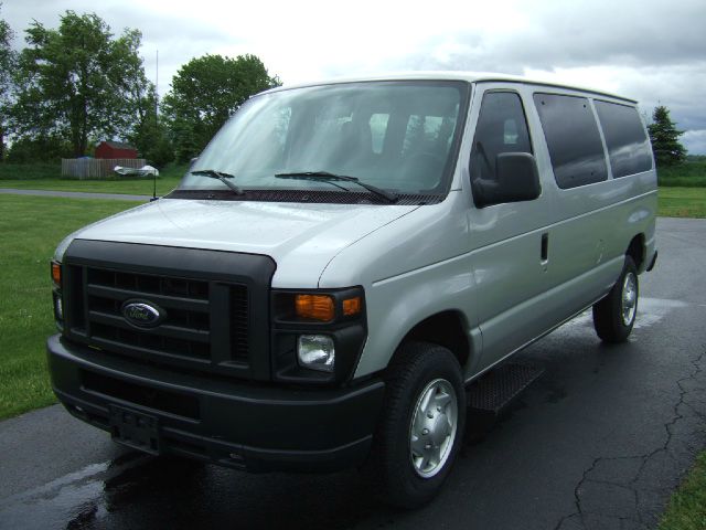 2010 Ford Econoline Wagon