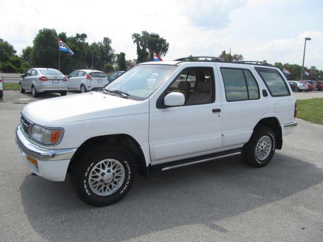 1998 Nissan Pathfinder for sale