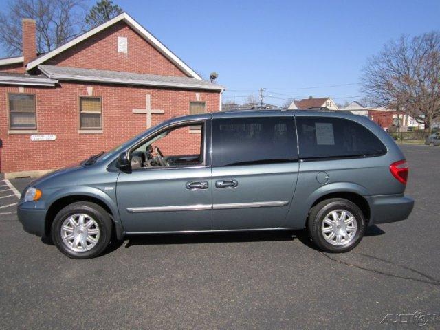 2007 Chrysler Town & Country for sale
