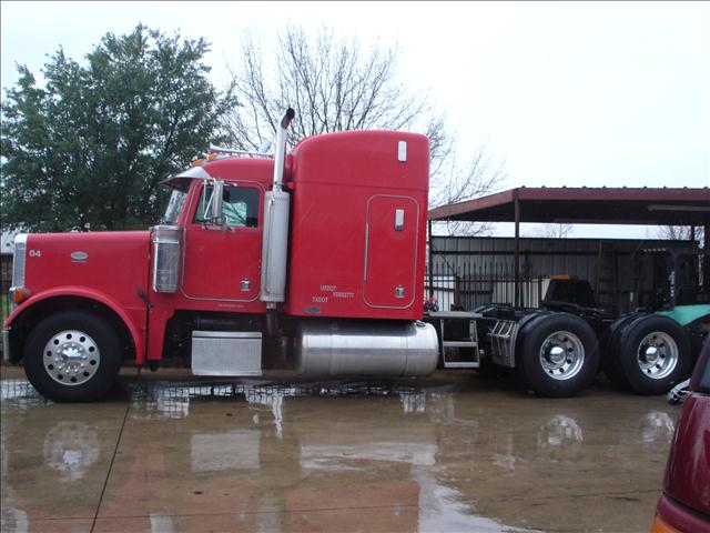 2000 Peterbilt 379 for sale