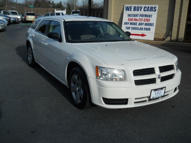 2008 Dodge Magnum for sale