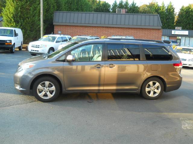 2011 Toyota Sienna for sale