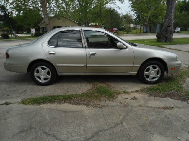 1995 Nissan Altima
