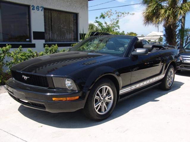 2005 Ford Mustang for sale