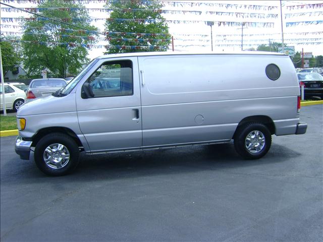 2000 Ford Econoline for sale