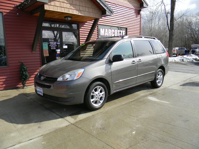 Tothego - 2005 Toyota Sienna_1