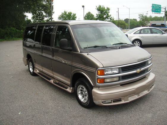 2000 Chevrolet Express for sale
