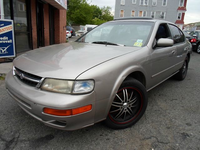 1999 Nissan Maxima