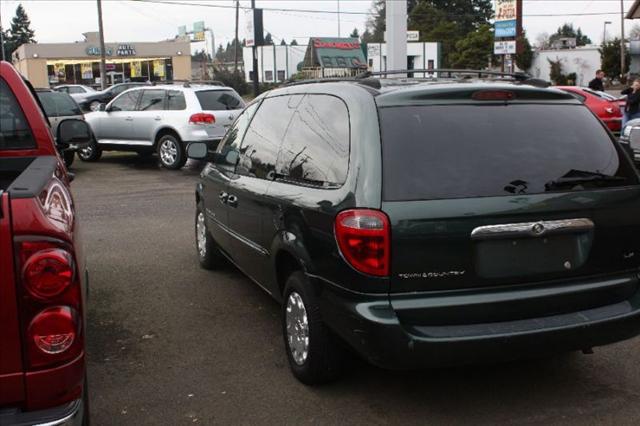 2001 Chrysler Town & Country for sale