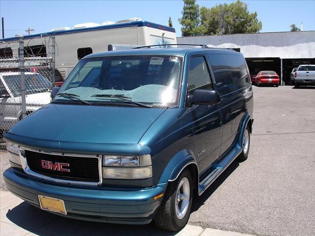 2000 GMC Safari for sale