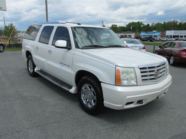 2004 Cadillac Escalade ESV