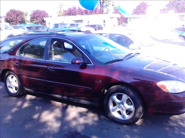 2000 Ford Taurus