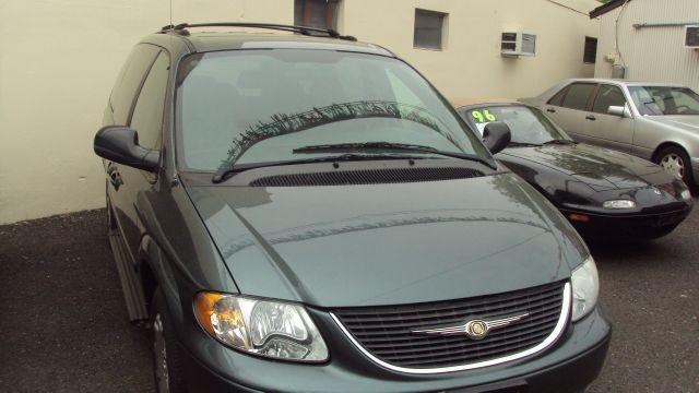 2004 Chrysler Town & Country for sale