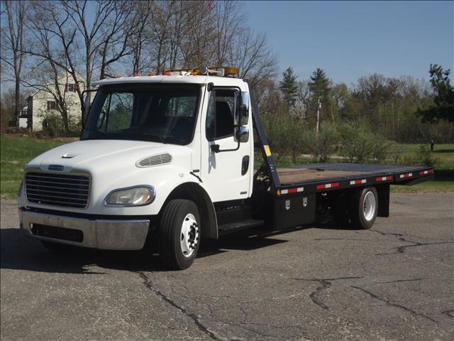 2006 Freightliner M 2 -106 for sale